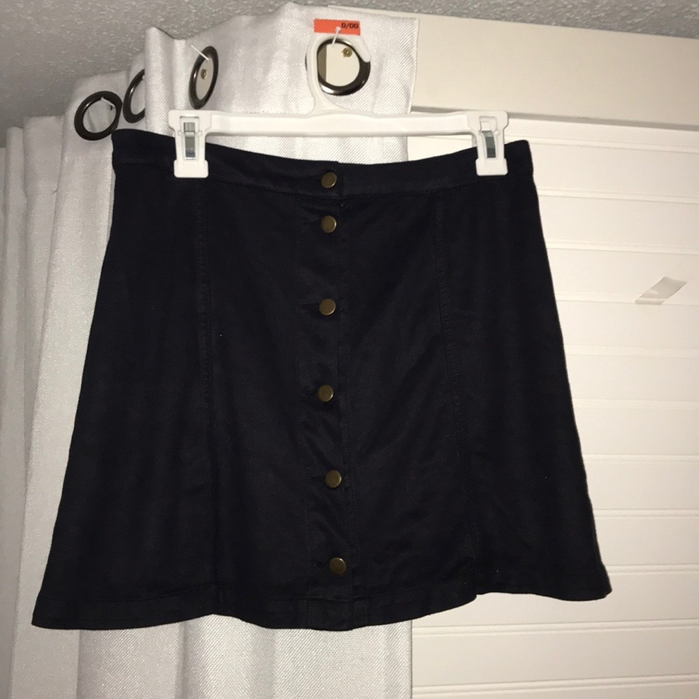 Black front-button skirt